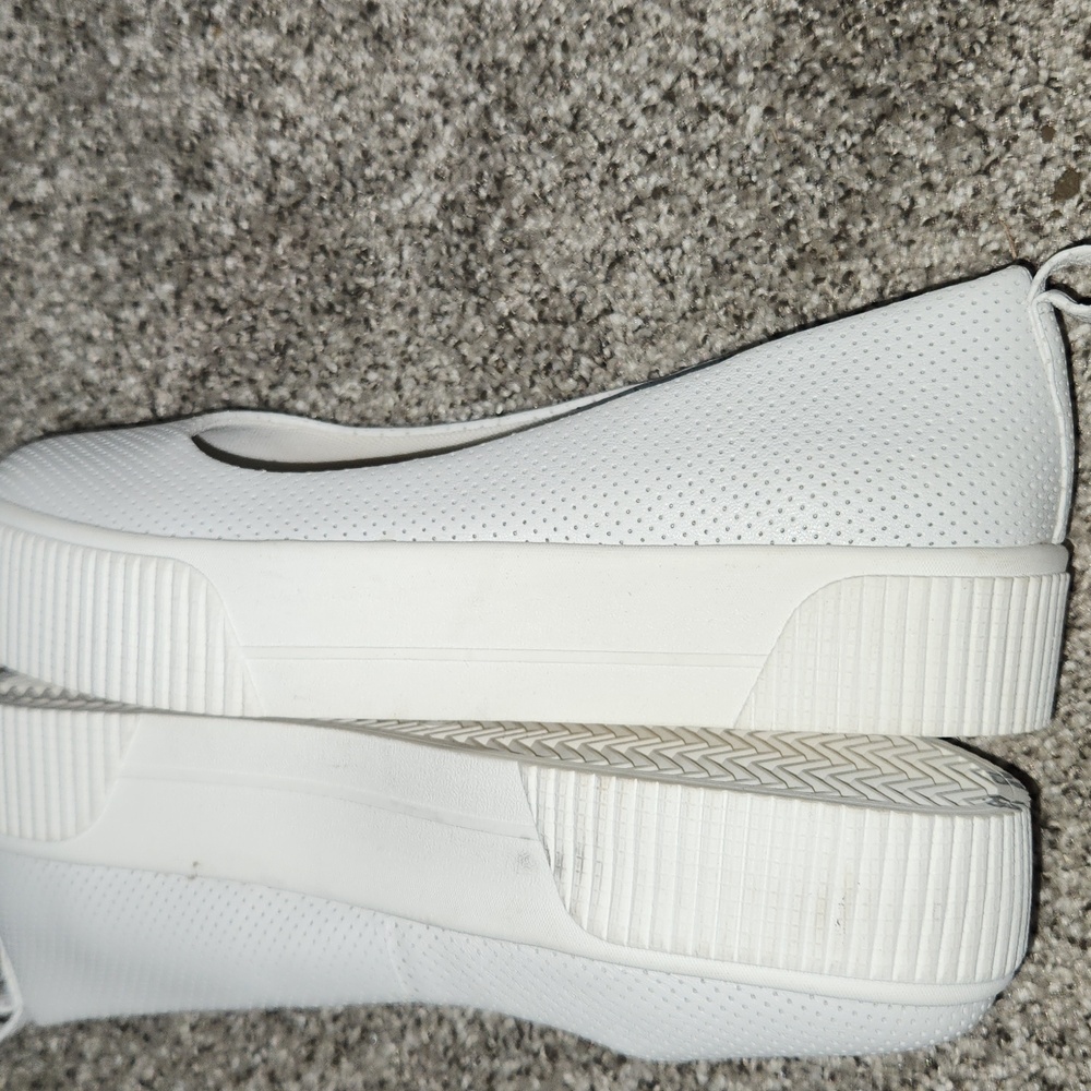 Jessica Simpson Elisha Sneaker Size 7.5 - Picture 4 of 6